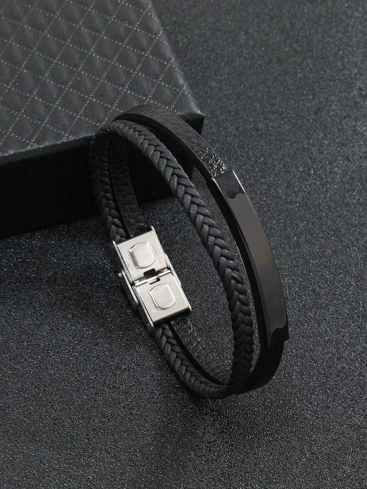 Best men's accessories in tirur-black leather bracelet